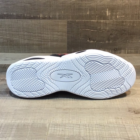 Reebok - Solution Mid Basketball Shoe - Picture 5 of 6